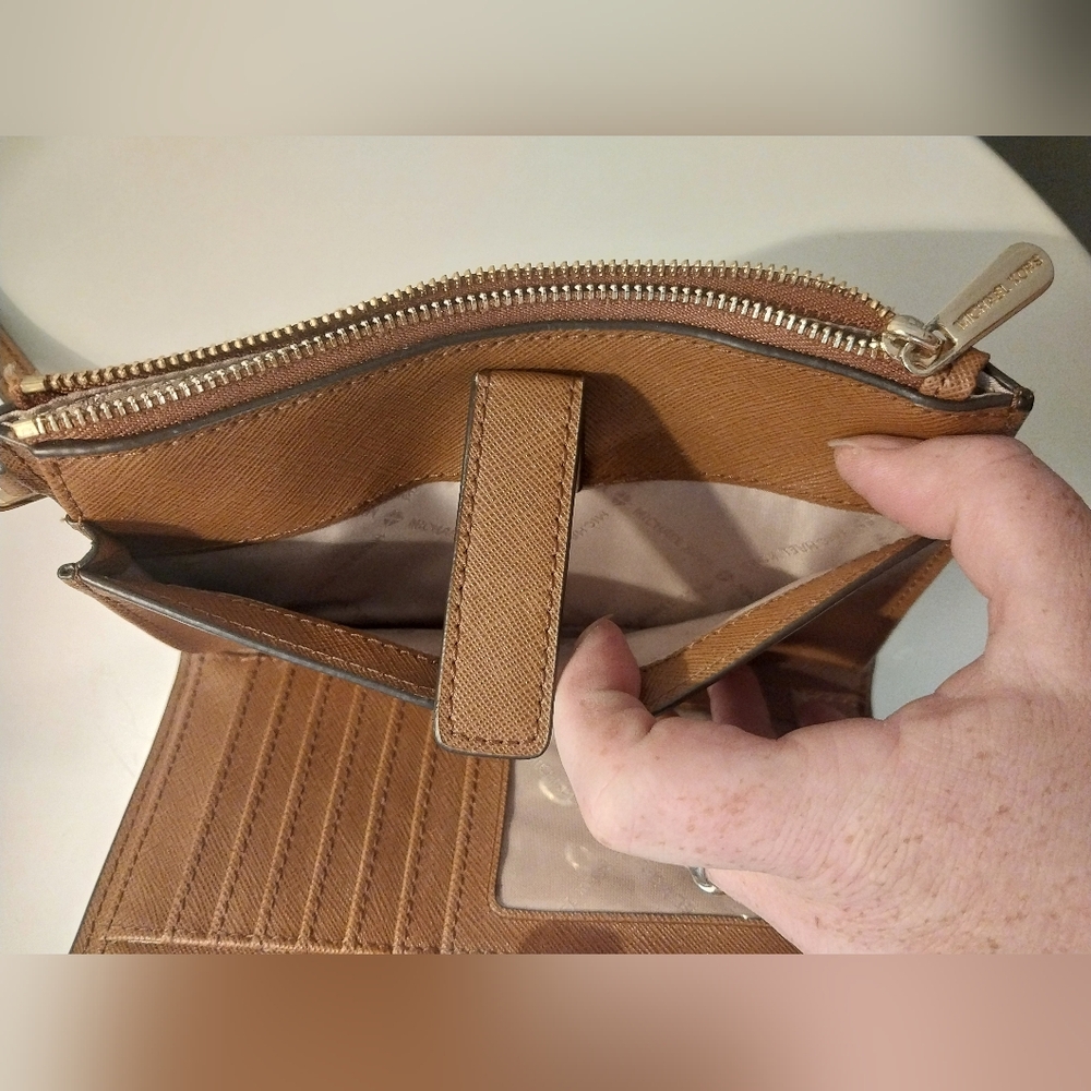 Michael Kors Double Zip Phone Wallet Clutch - Picture 10 of 11